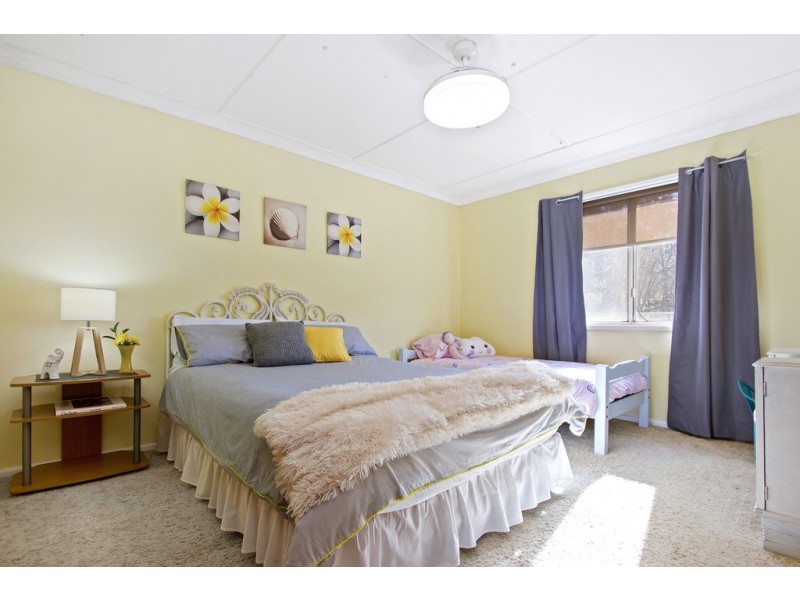 21 Pacific Street, Mossy Point NSW 2537