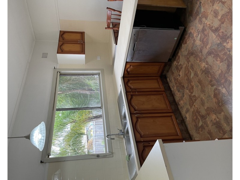 8 Shore Street, Moruya NSW 2537