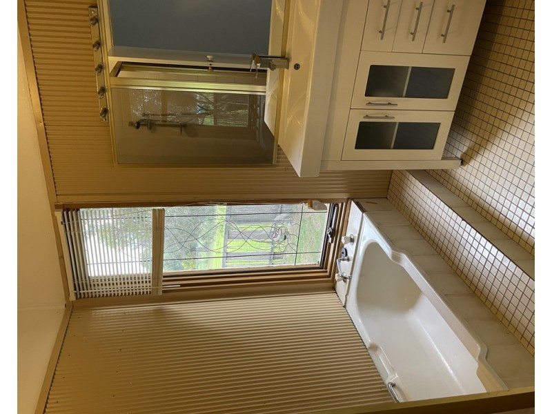 8 Shore Street, Moruya NSW 2537