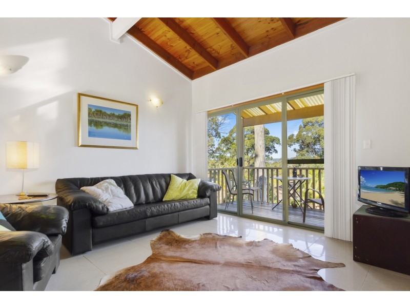21 Sunset Street, Surfside NSW 2536