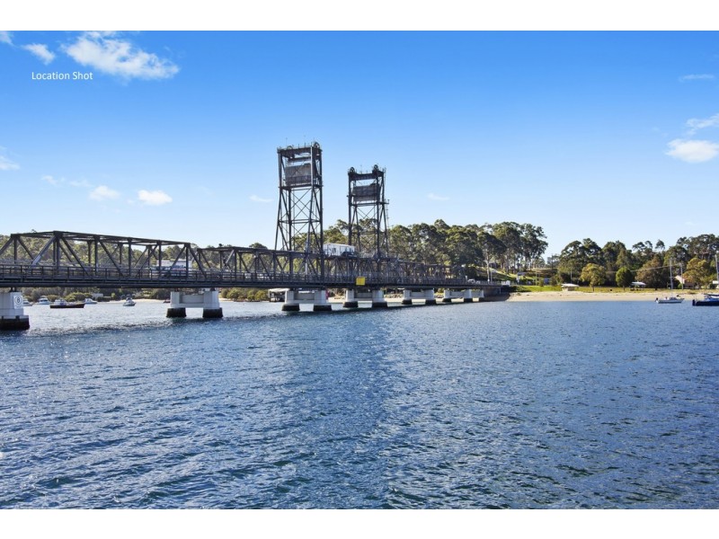 2 Peninsula Drive, North Batemans Bay NSW 2536