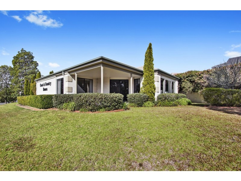 2 Peninsula Drive, Batemans Bay NSW 2536