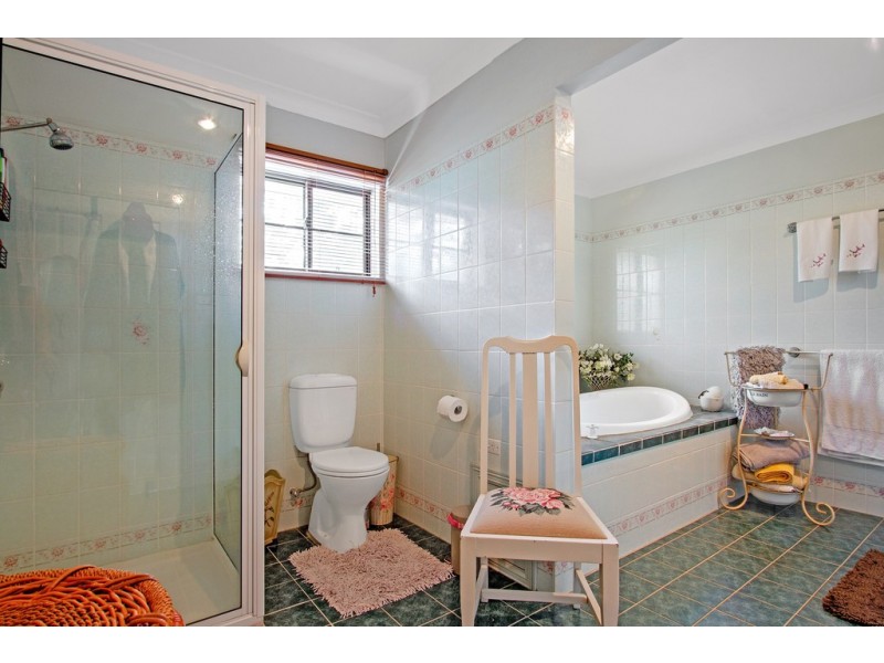 12 Towrang Avenue, Surf Beach NSW 2536