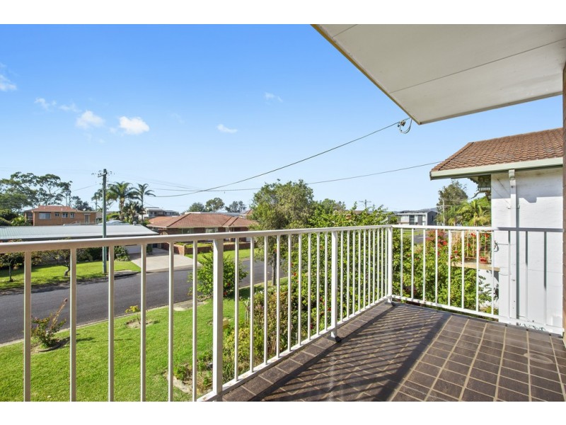 33 Wallaringa Street, Surfside NSW 2536