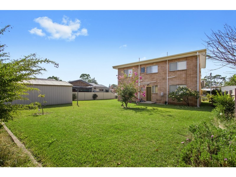 33 Wallaringa Street, Surfside NSW 2536