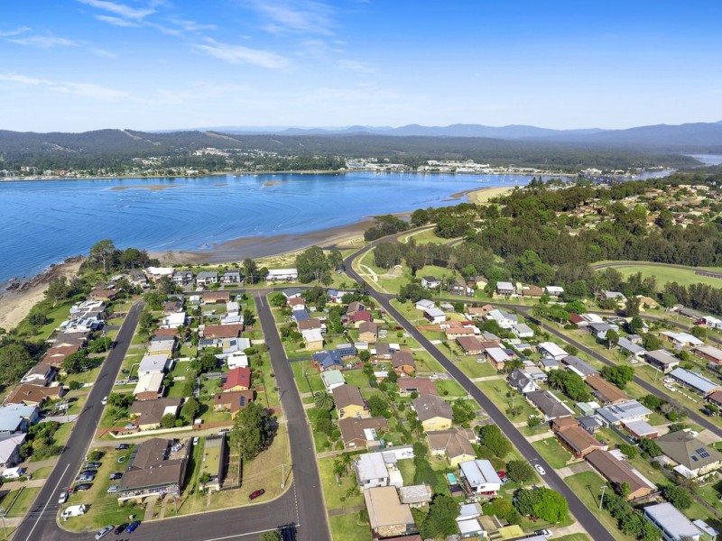 33 Wallaringa Street, Surfside NSW 2536