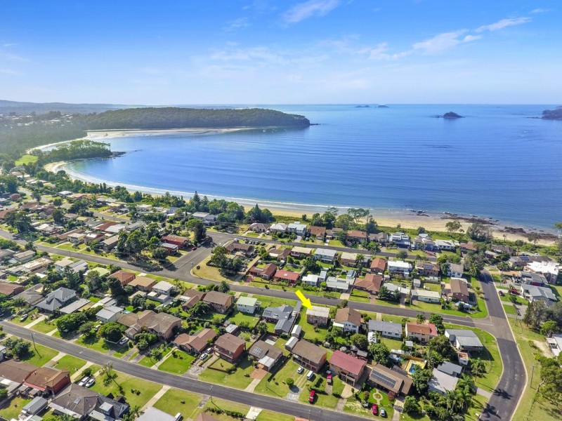 33 Wallaringa Street, Surfside NSW 2536