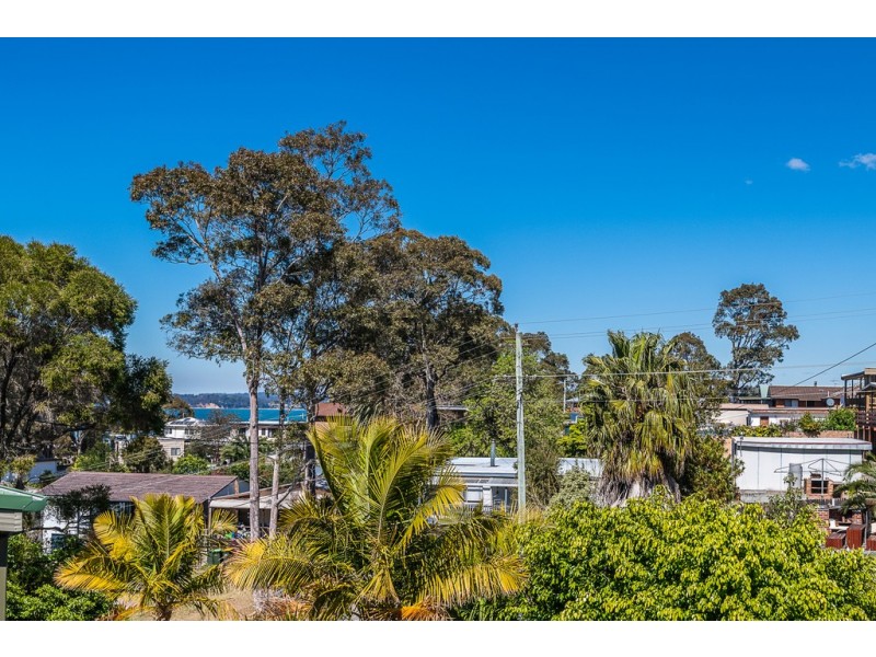 2 Wallarah Street, Surfside NSW 2536