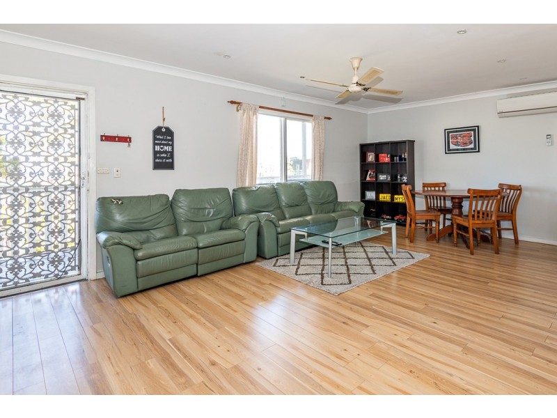 2 Wallarah Street, Surfside NSW 2536