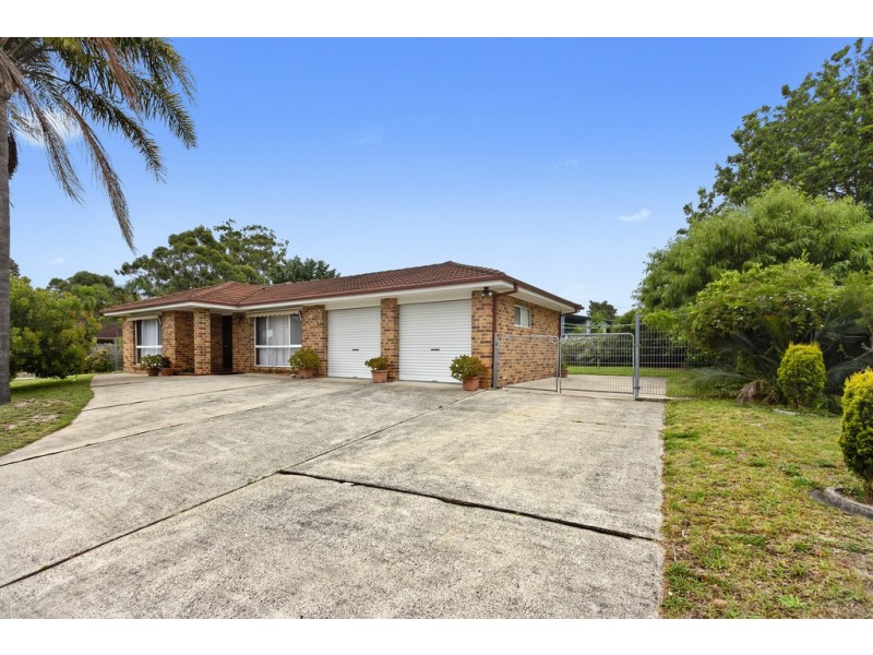 47 Train Street, Broulee NSW 2537