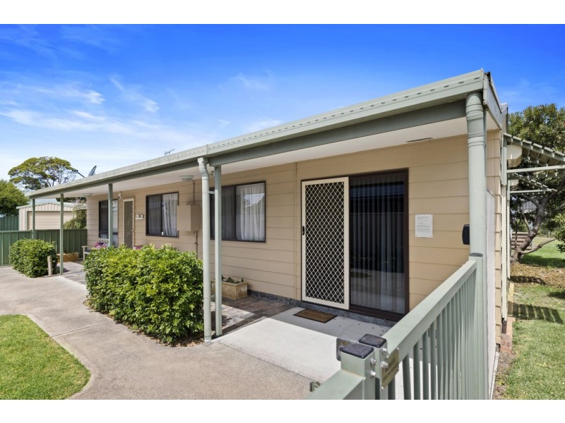 64 Ainslie Parade, Tomakin NSW 2537