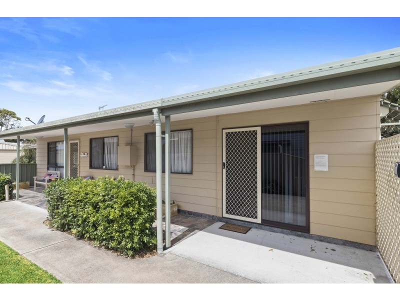 64 Ainslie Parade, Tomakin NSW 2537