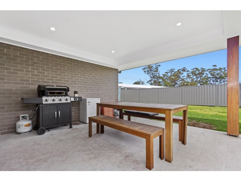 78 Heath Street, Broulee NSW 2537