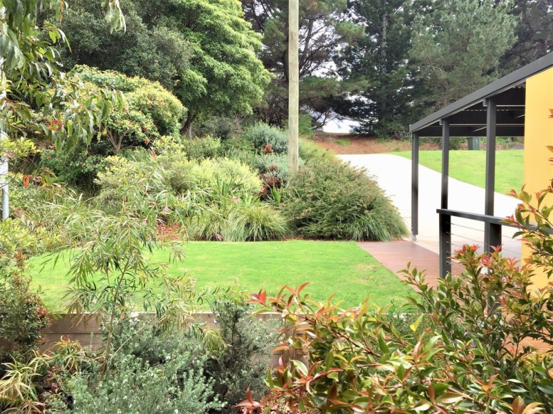 11 Elizabeth Street, Moruya Heads NSW 2537