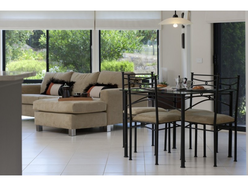 2 Peninsula Drive, Batemans Bay NSW 2536