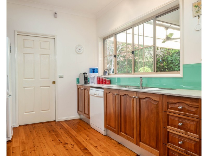 5 Banks Place, Sunshine Bay NSW 2536