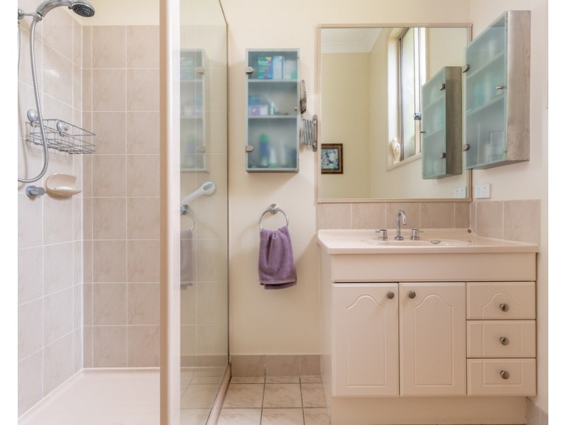 5 Banks Place, Sunshine Bay NSW 2536