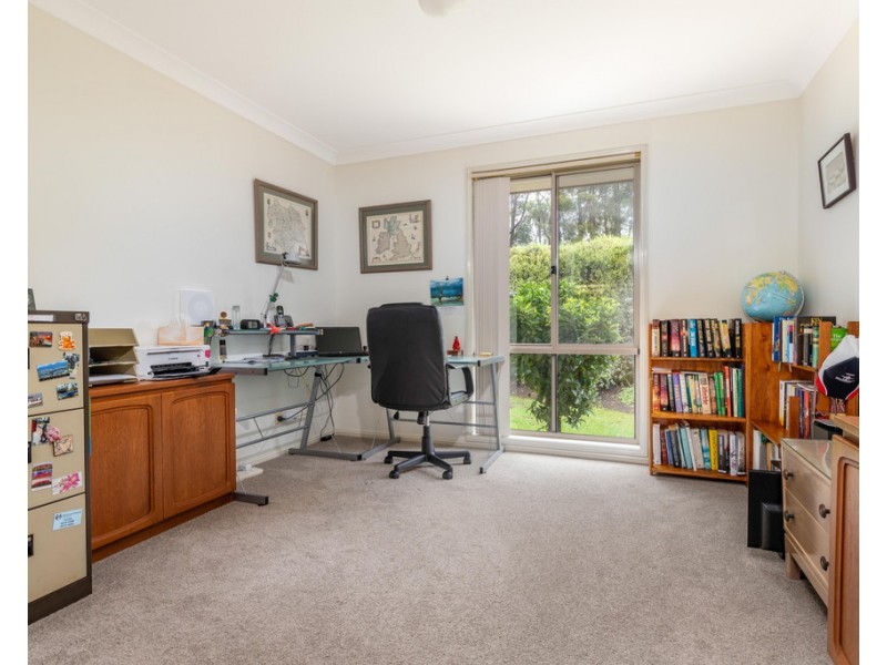 5 Banks Place, Sunshine Bay NSW 2536