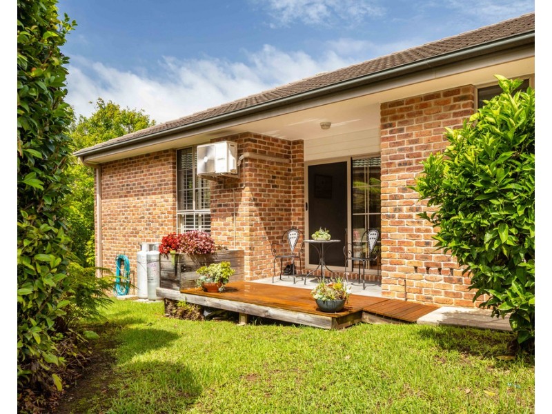 5 Banks Place, Sunshine Bay NSW 2536