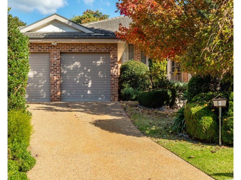 5 Banks Place, Sunshine Bay NSW 2536