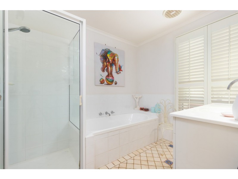 17 Barrakee Drive, Long Beach NSW 2536