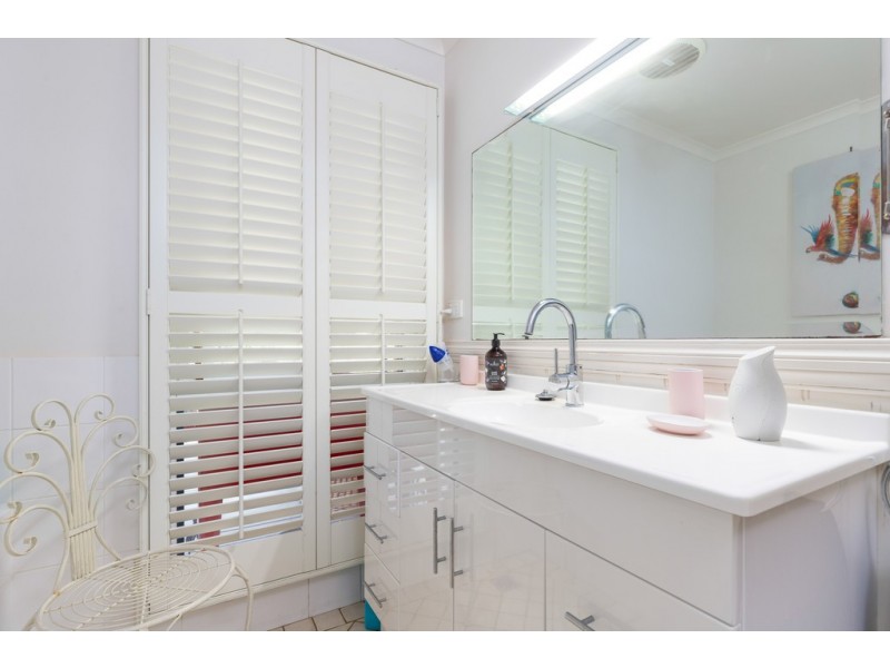 17 Barrakee Drive, Long Beach NSW 2536