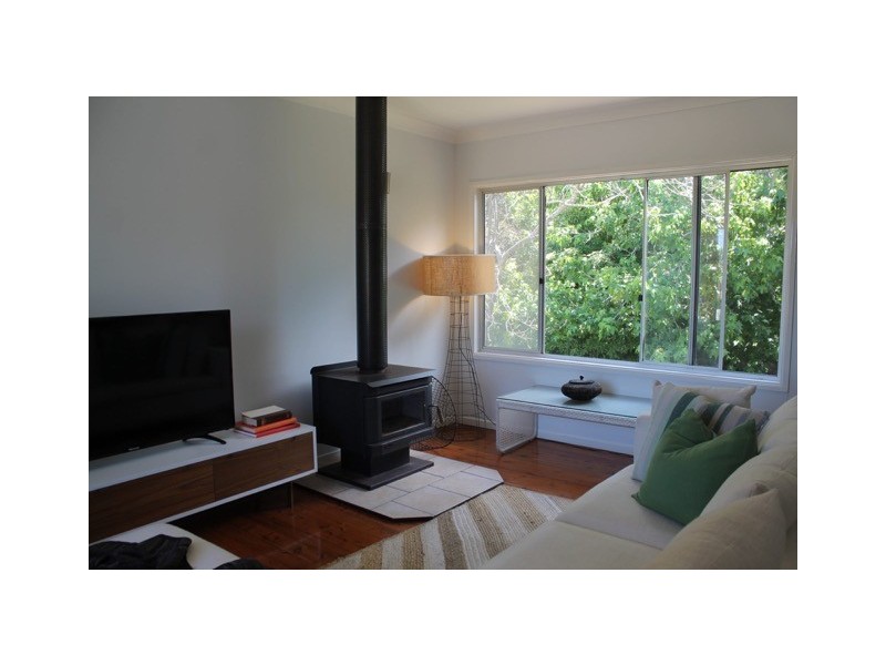 1 Nioka Avenue, Malua Bay NSW 2536