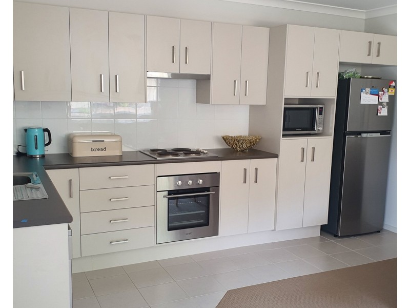 130A Edward Road, Batehaven NSW 2536