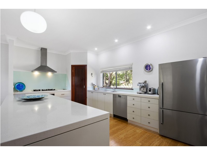 32 Candlagan Drive, Broulee NSW 2537