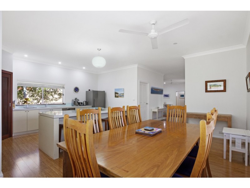 32 Candlagan Drive, Broulee NSW 2537