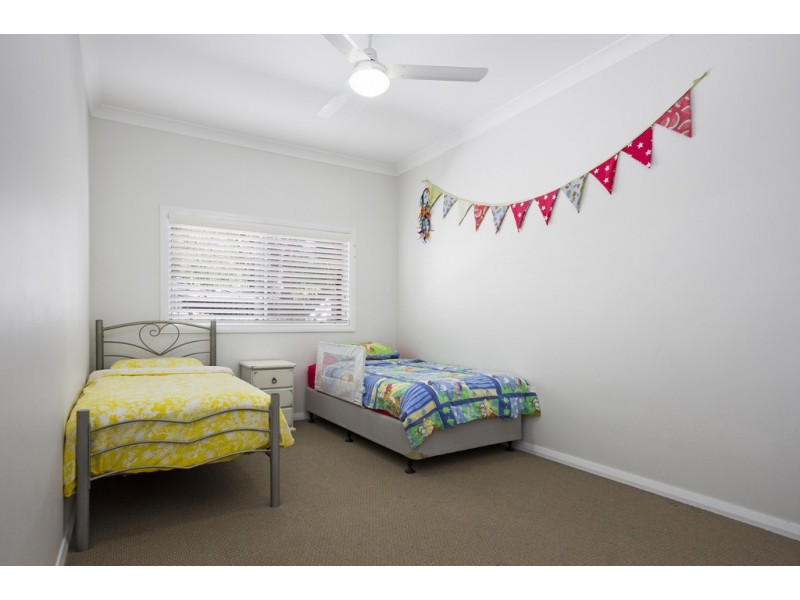 32 Candlagan Drive, Broulee NSW 2537