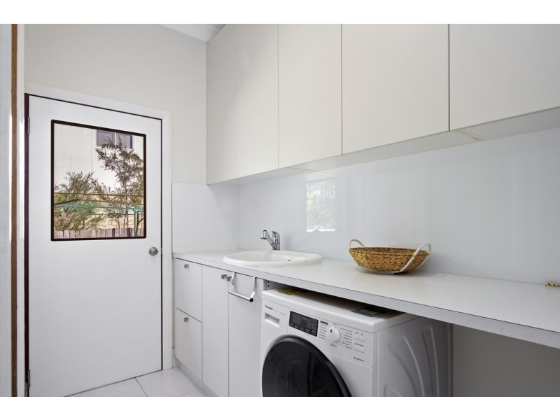 32 Candlagan Drive, Broulee NSW 2537