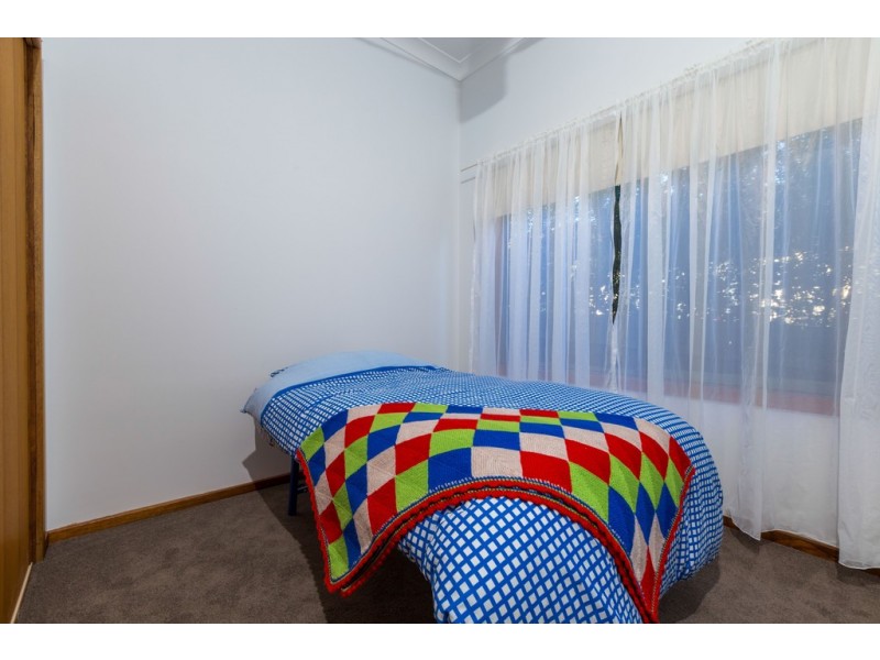 3 Riverview Crescent, Catalina NSW 2536