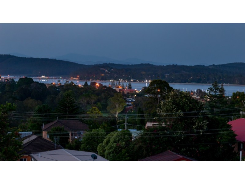 3 Riverview Crescent, Catalina NSW 2536