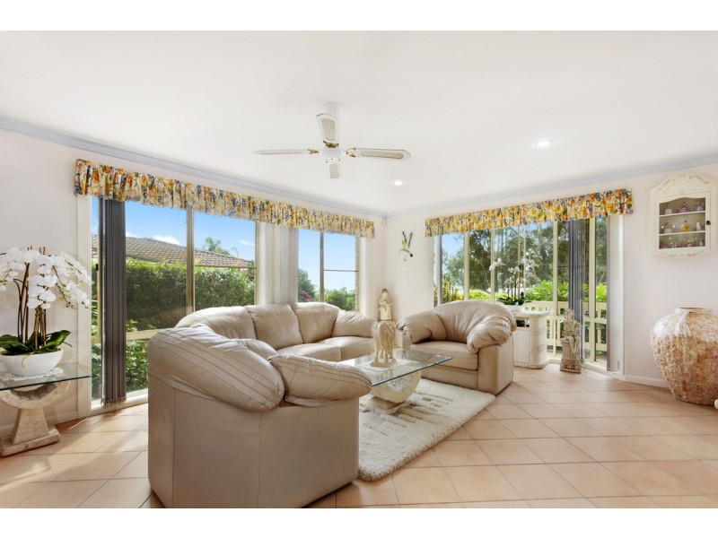 11 Parker Avenue, Surf Beach NSW 2536