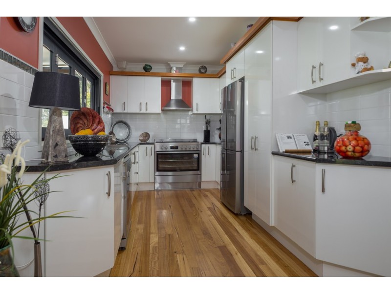 67 Berrima Parade, Surfside NSW 2536