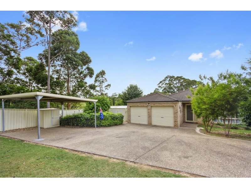 8 Henry Place, Long Beach NSW 2536