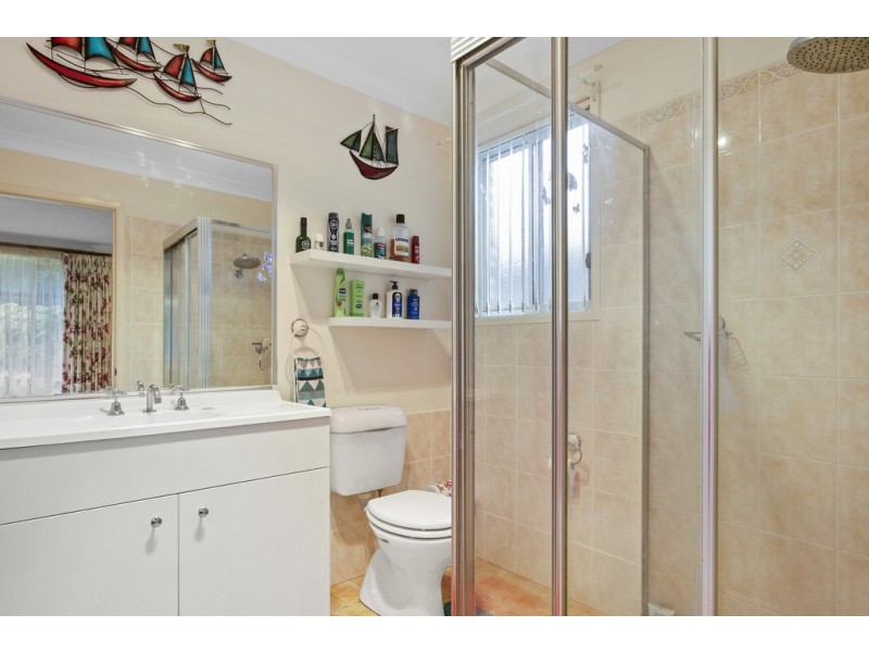 8 Henry Place, Long Beach NSW 2536