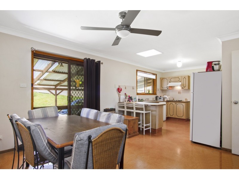2 Lincoln Crescent, North Batemans Bay NSW 2536