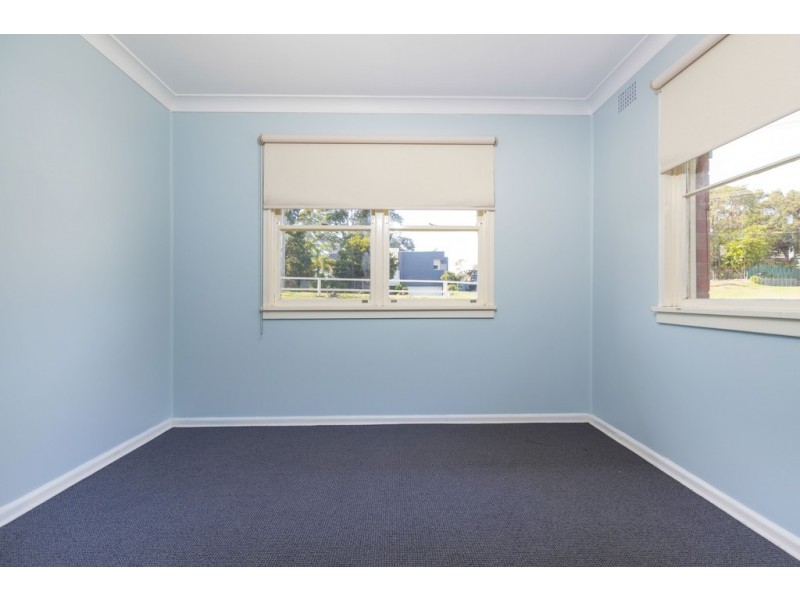 42 Bavarde Avenue, Batemans Bay NSW 2536