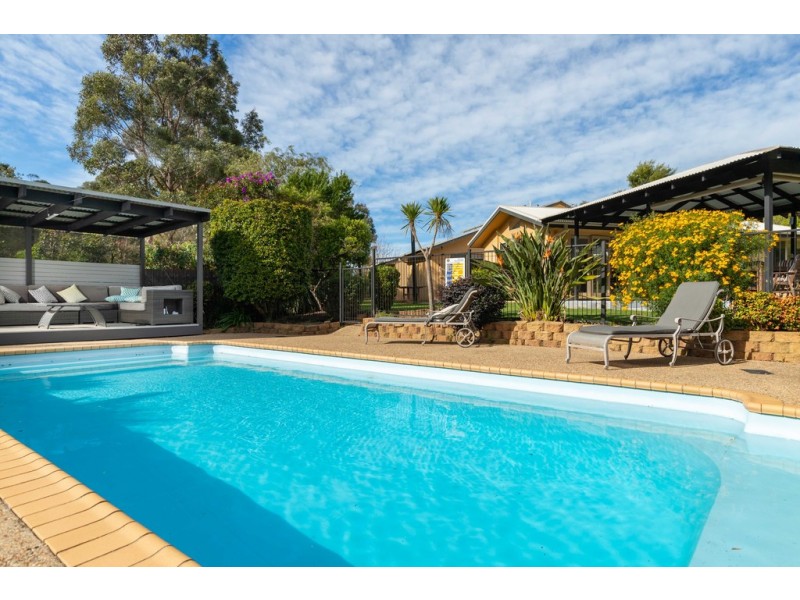 10 River Link Road, Mossy Point NSW 2537