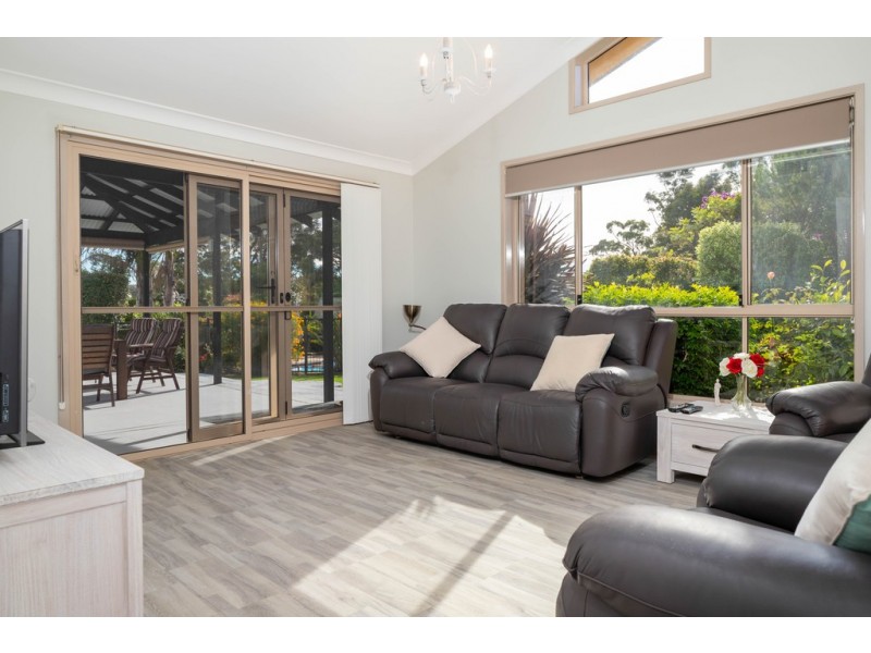 10 River Link Road, Mossy Point NSW 2537