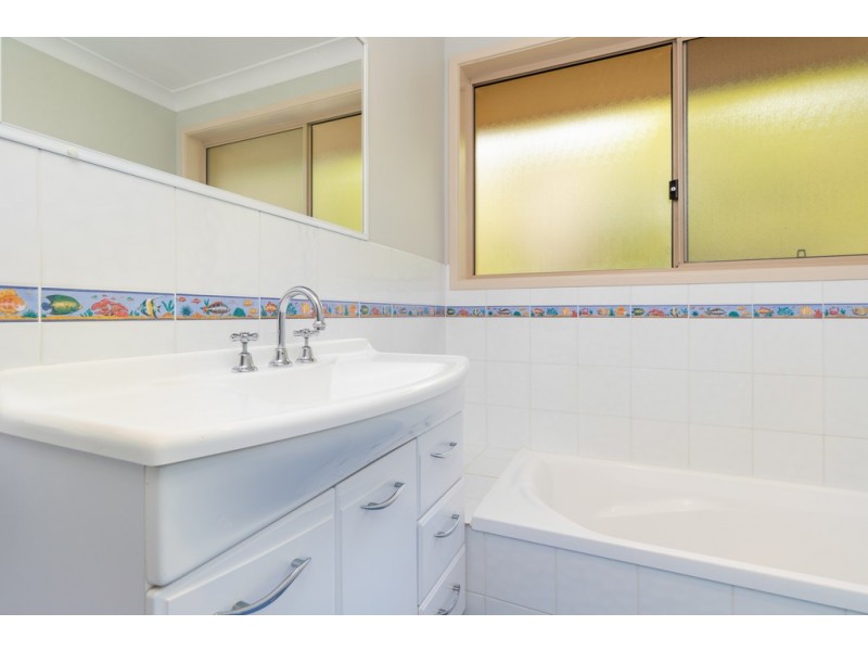 10 River Link Road, Mossy Point NSW 2537