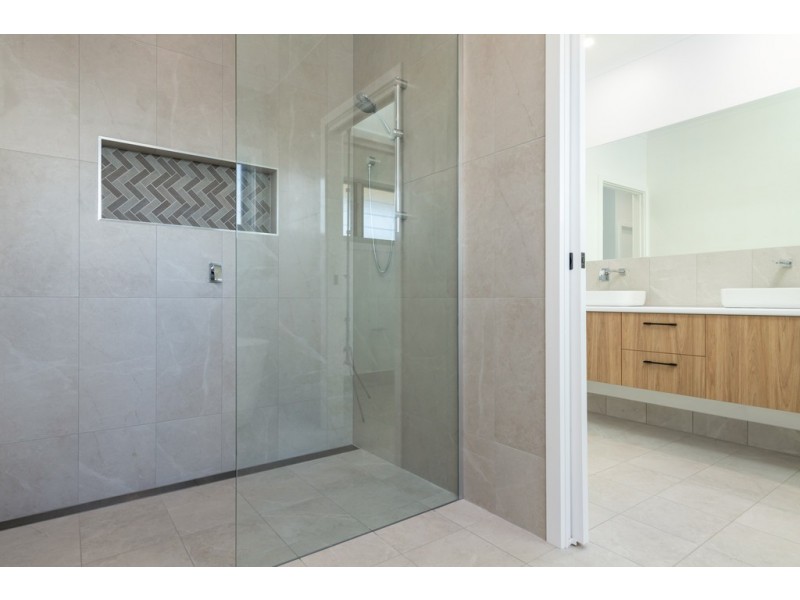 15 Gillian Grove, Broulee NSW 2537