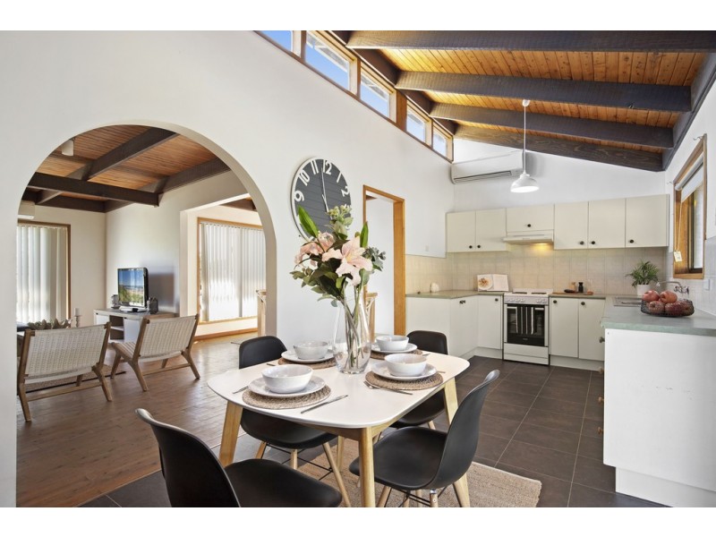 12 Heffernan Place, Moruya NSW 2537