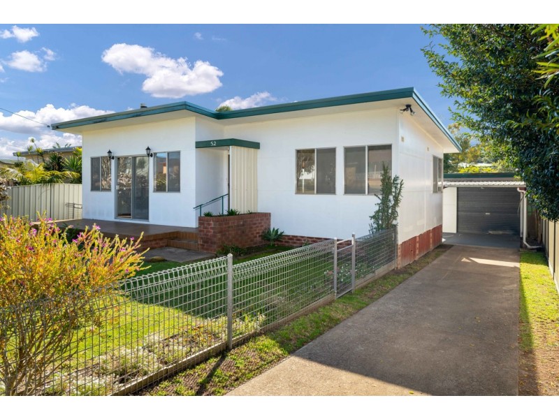 52 Bavarde Avenue, Batemans Bay NSW 2536