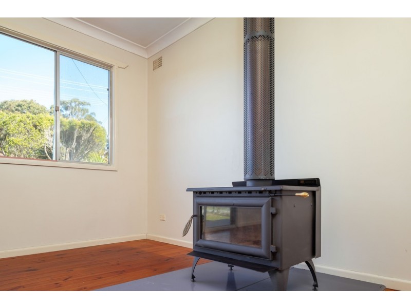 52 Bavarde Avenue, Batemans Bay NSW 2536