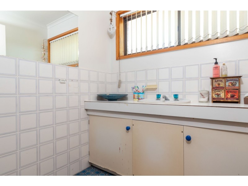 3 Karana Close, Long Beach NSW 2536