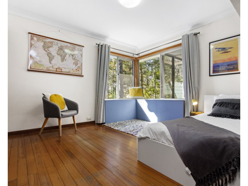 16 Annetts Parade, Mossy Point NSW 2537