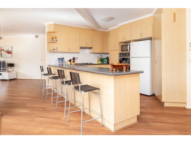 39 Thomas Mitchell Crescent, Sunshine Bay NSW 2536